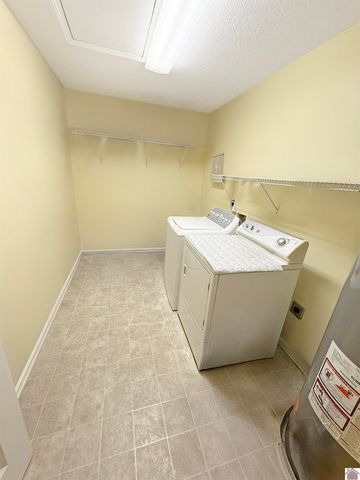 575 N Sutton Lane, Mayfield, KY 42066