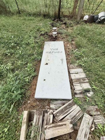 575 N Sutton Lane, Mayfield, KY 42066