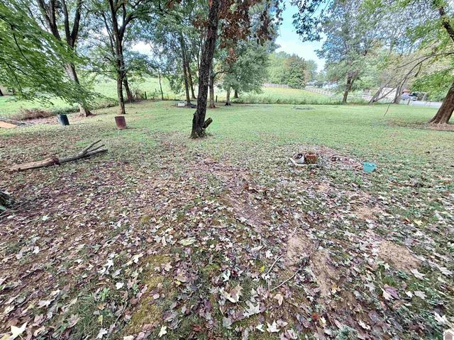 575 N Sutton Lane, Mayfield, KY 42066