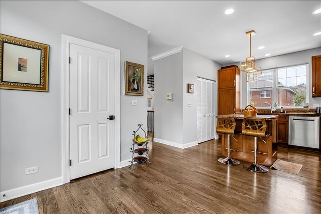4922 S Cornell Avenue, Chicago, IL 60615