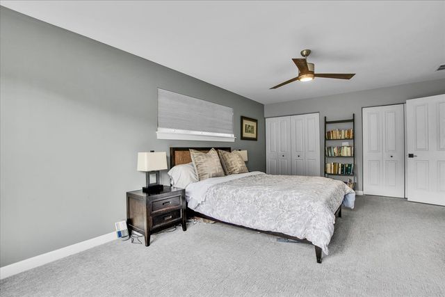 4922 S Cornell Avenue, Chicago, IL 60615