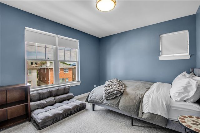 4922 S Cornell Avenue, Chicago, IL 60615