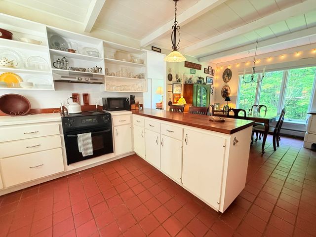 789 Hammond Hill Road, West Windsor, VT 05089