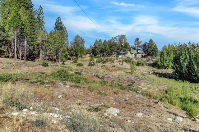 10417 Tasha Rd, Nevada City, CA 95959