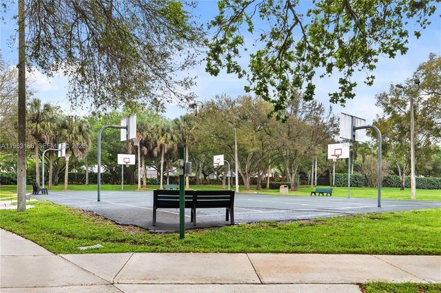 2721 Montevideo Ave, Cooper City, FL 33026