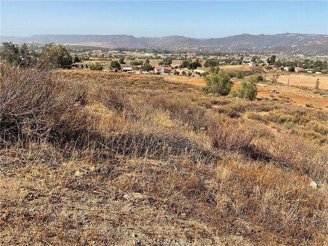 23777 Wildomar Trail, Wildomar, CA 92595