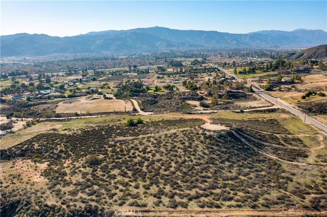 23777 Wildomar Trail, Wildomar, CA 92595