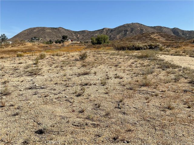 23777 Wildomar Trail, Wildomar, CA 92595