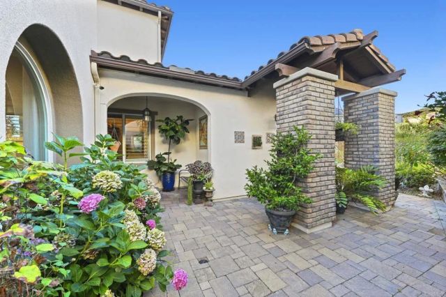 743 Costa Del Sur, San Marcos, CA 92078