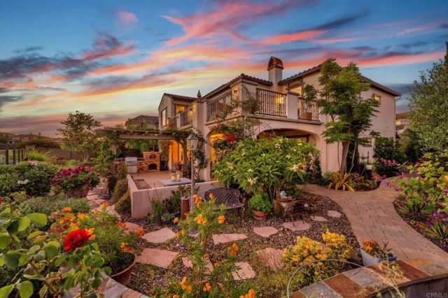 743 Costa Del Sur, San Marcos, CA 92078
