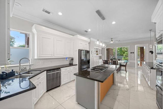 25307 Piney Bend Court, Spring, TX 77389