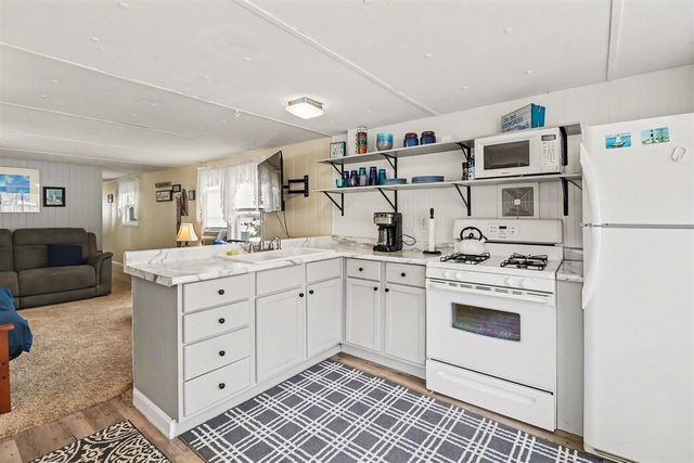 2759 Basin Street, Ludington, MI 49431