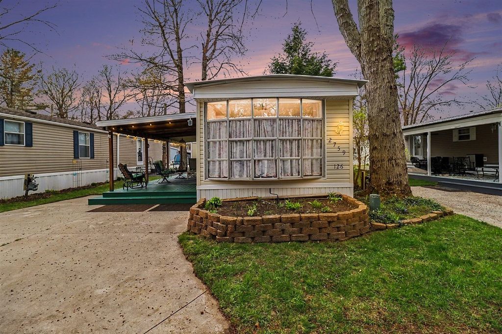 2759 Basin Street, Ludington, MI 49431