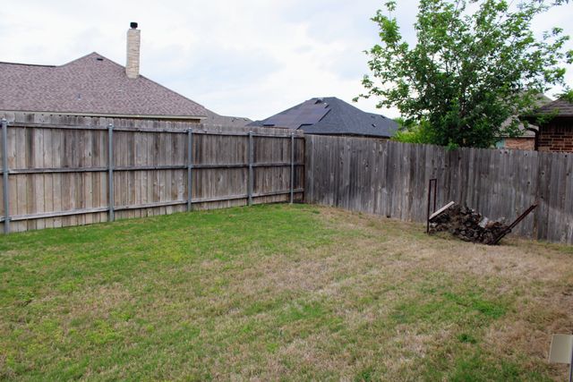 111 Cambridge Street, Waxahachie, TX 75165