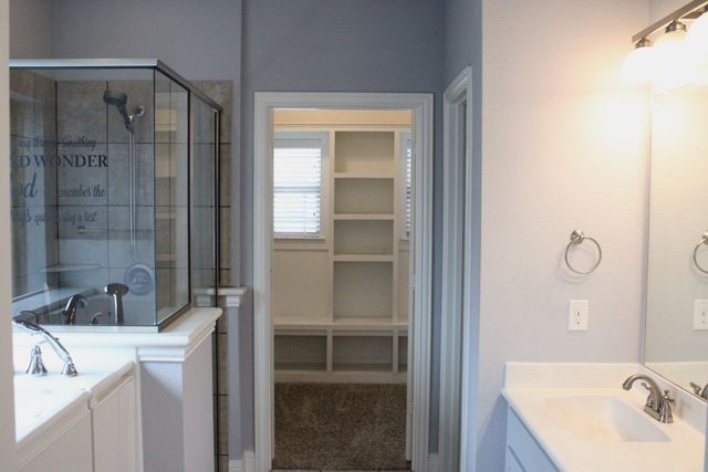 111 Cambridge Street, Waxahachie, TX 75165