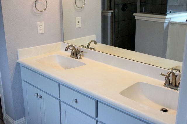 111 Cambridge Street, Waxahachie, TX 75165