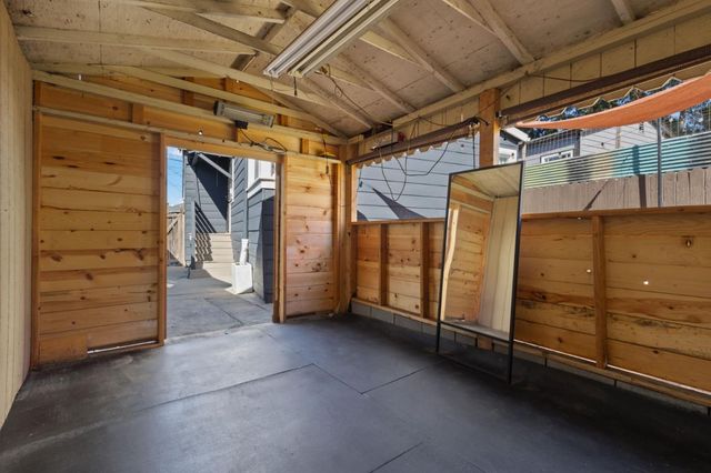 2830 69th Avenue, Oakland, CA 94605