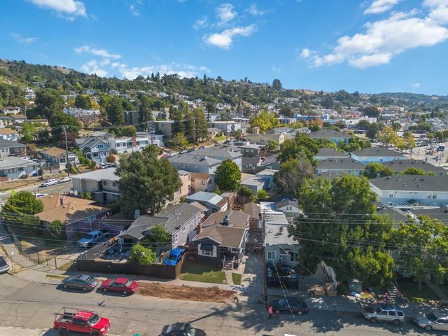 2830 69th Avenue, Oakland, CA 94605
