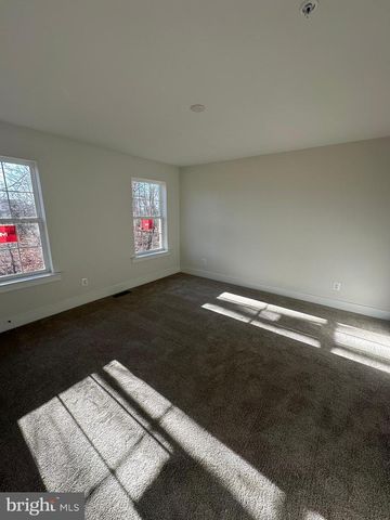 KING AVE, Rosedale, MD 21237