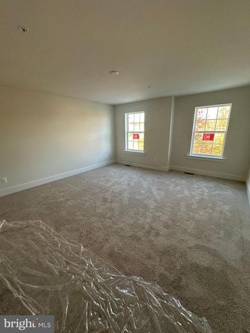 KING AVE, Rosedale, MD 21237