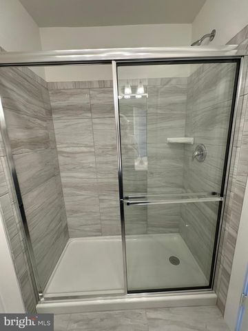 KING AVE, Rosedale, MD 21237