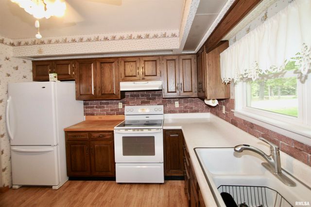2023 N BOYD Avenue, Peoria, IL 61604
