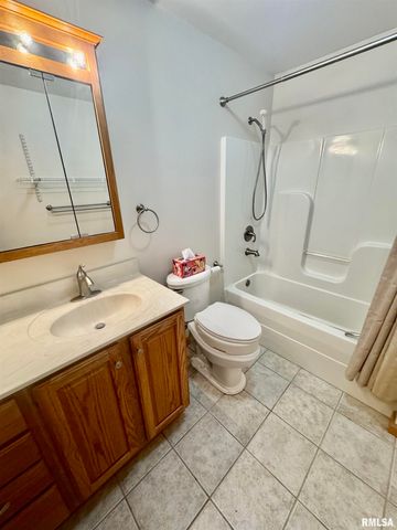 2023 N BOYD Avenue, Peoria, IL 61604