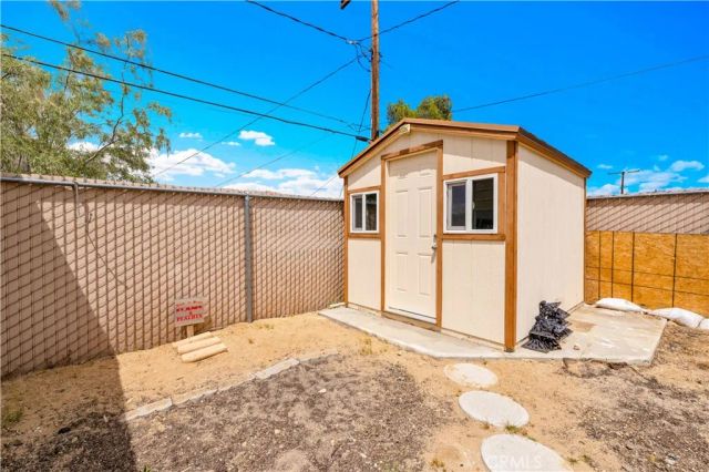 61504 Capilla Drive, Joshua Tree, CA 92252