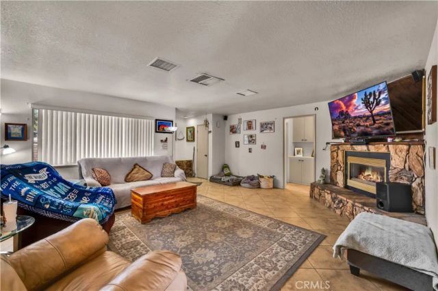 61504 Capilla Drive, Joshua Tree, CA 92252