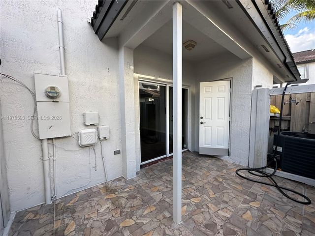 2221 SE 24th Pl 2221, Homestead, FL 33035