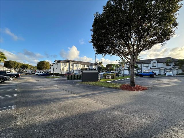 2221 SE 24th Pl 2221, Homestead, FL 33035