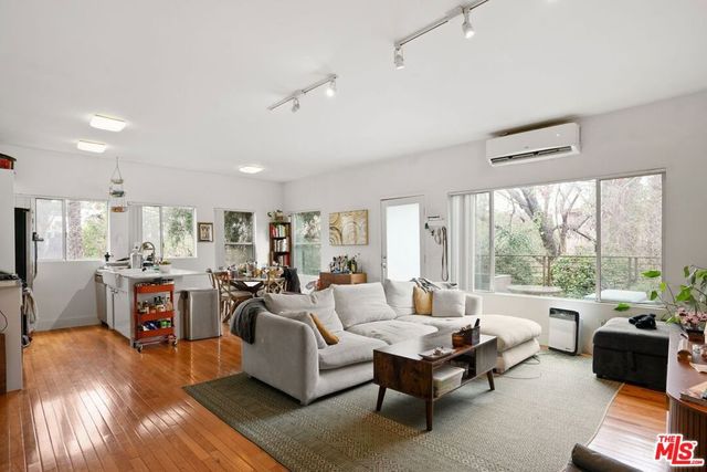 3324 Hamilton Way, Los Angeles, CA 90026
