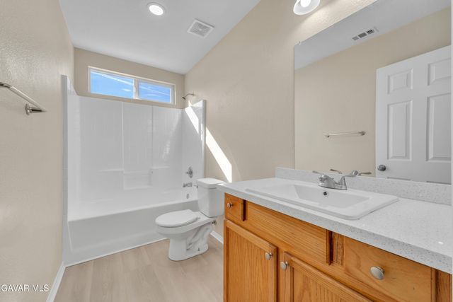 3728 E Avenue Q11, Palmdale, CA 93550