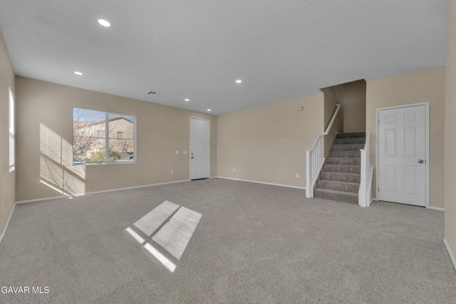 3728 E Avenue Q11, Palmdale, CA 93550