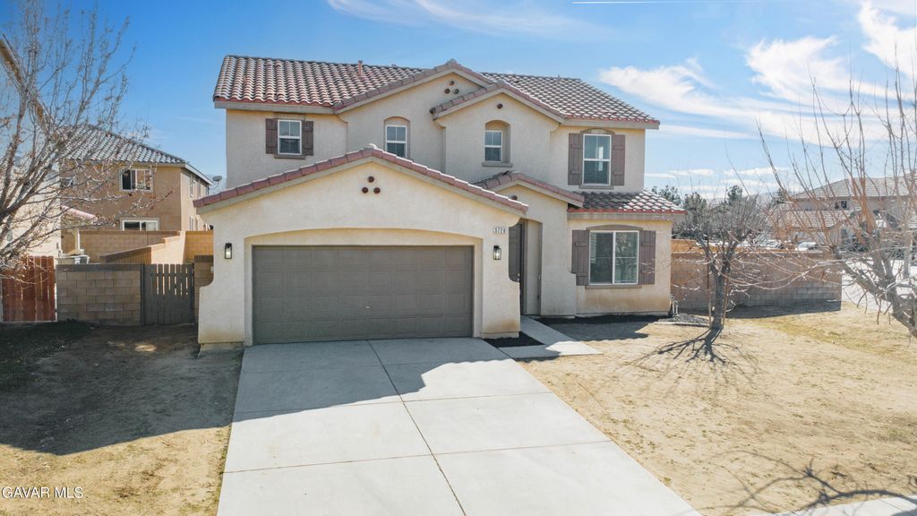 3728 E Avenue Q11, Palmdale, CA 93550