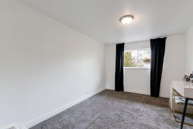 1665 W Barstow Avenue, Fresno, CA 93711