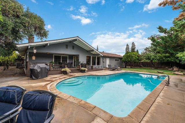 1665 W Barstow Avenue, Fresno, CA 93711