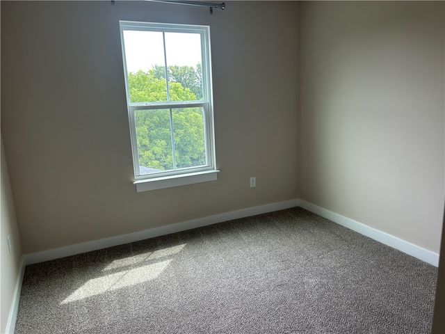 384 Warm Springs Drive, Fairborn, OH 45459