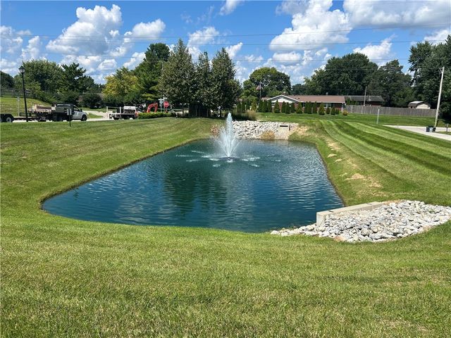 384 Warm Springs Drive, Fairborn, OH 45459