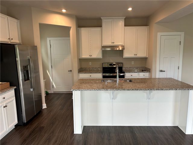 384 Warm Springs Drive, Fairborn, OH 45459