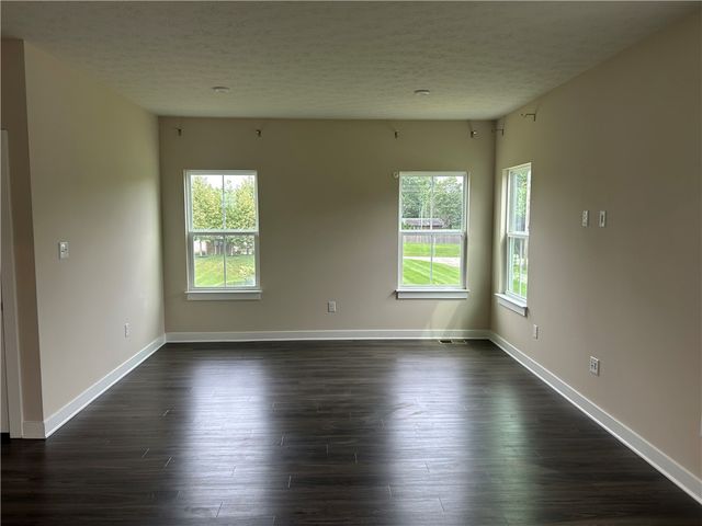 384 Warm Springs Drive, Fairborn, OH 45459