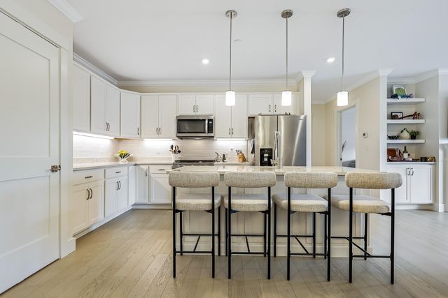 7 Longview Dr Unit 204, Atkinson, NH 03811