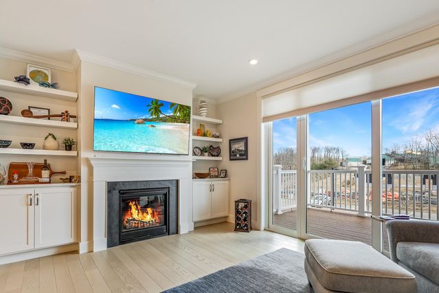 7 Longview Dr Unit 204, Atkinson, NH 03811