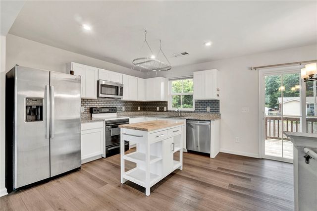 221 Brooklane Court, Easley, SC 29642