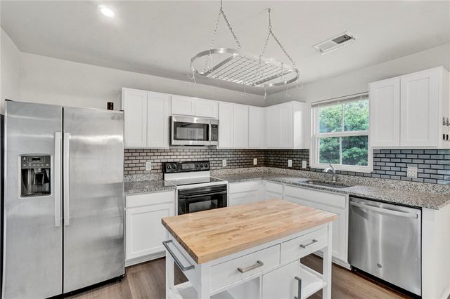 221 Brooklane Court, Easley, SC 29642
