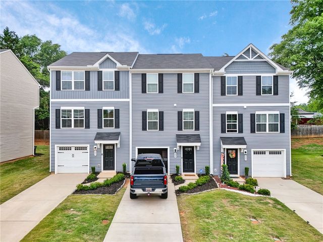 221 Brooklane Court, Easley, SC 29642