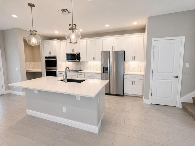 7248 CARRICKBEND LANE, Orlando, FL 32819