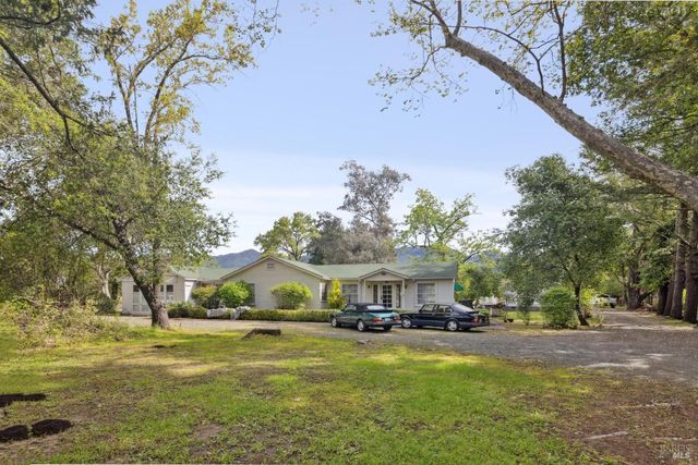3048 Myrtledale Rd, Calistoga, CA 94515