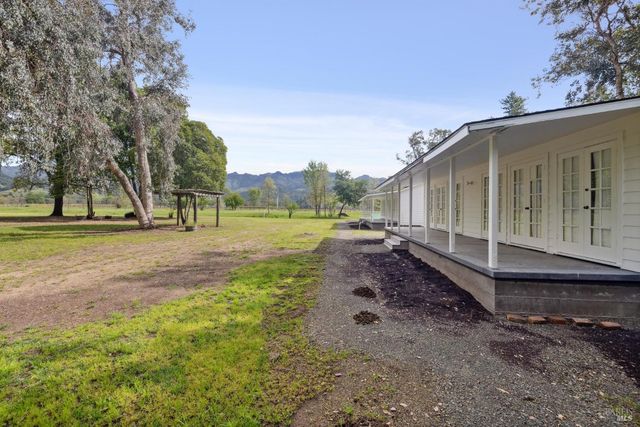 3048 Myrtledale Rd, Calistoga, CA 94515