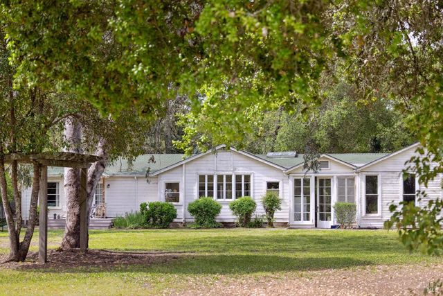 3048 Myrtledale Rd, Calistoga, CA 94515